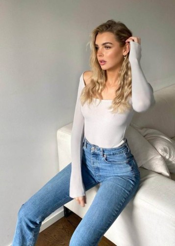 Лола, Г. Нягань